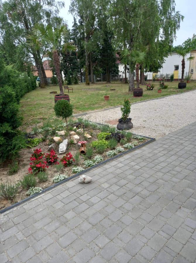 Meller-kastély Villa Csurgo Exterior foto